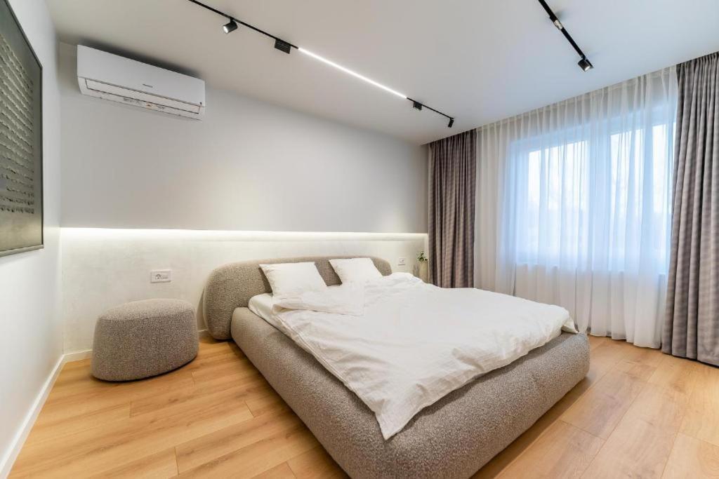 Central Epic Apartment-Self Check In Arad Exterior foto